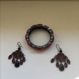 Bracelet and earrings